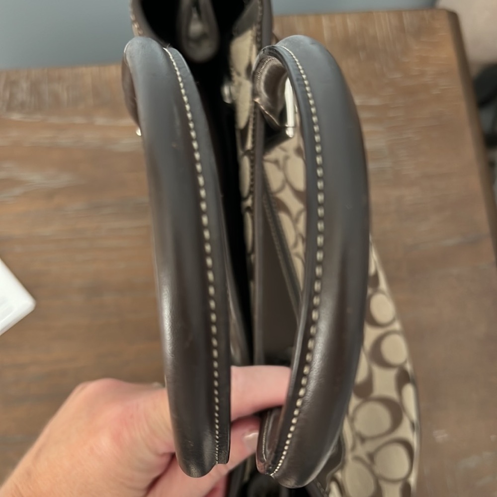 Authentic Coach Purse - Picture 2 of 6